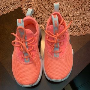 New Kids nike sneakers